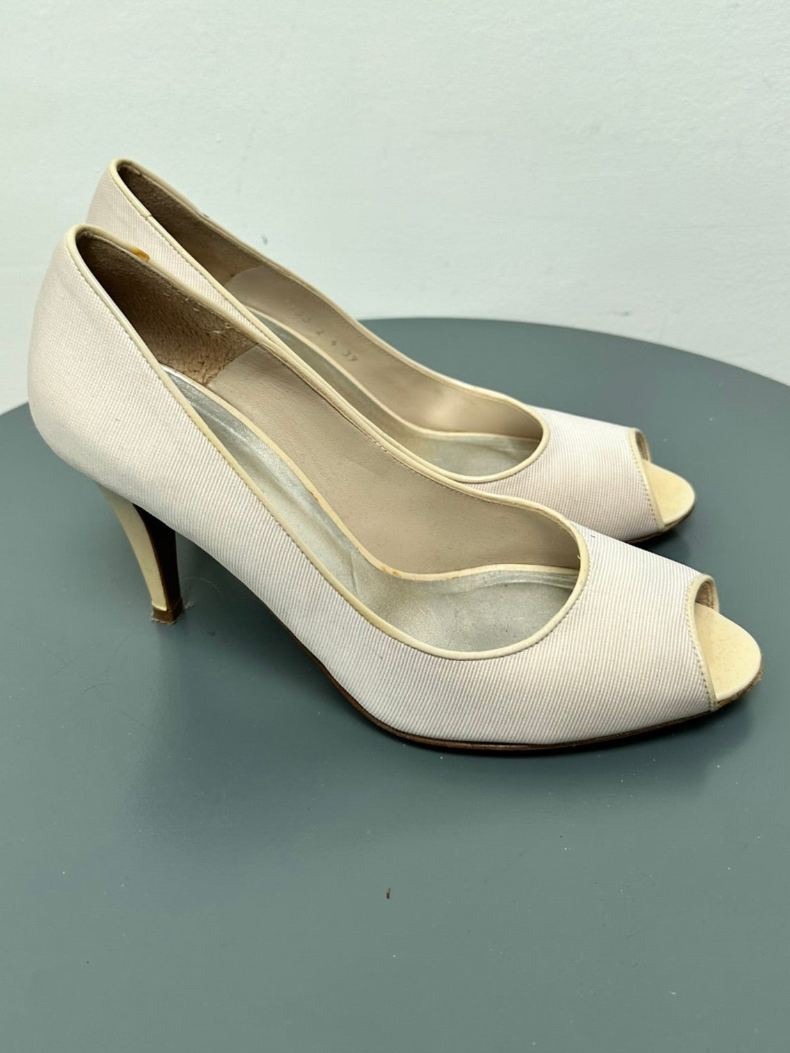 Paule Ka nude pumps met peeptoe maat 39