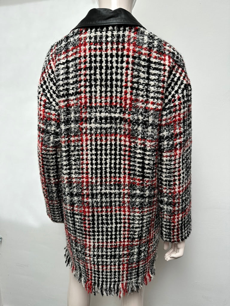 Caroline Biss - Jas - geruit in rood-zwart-wit, asymmetrische rits, kraag van imitatieleer - S