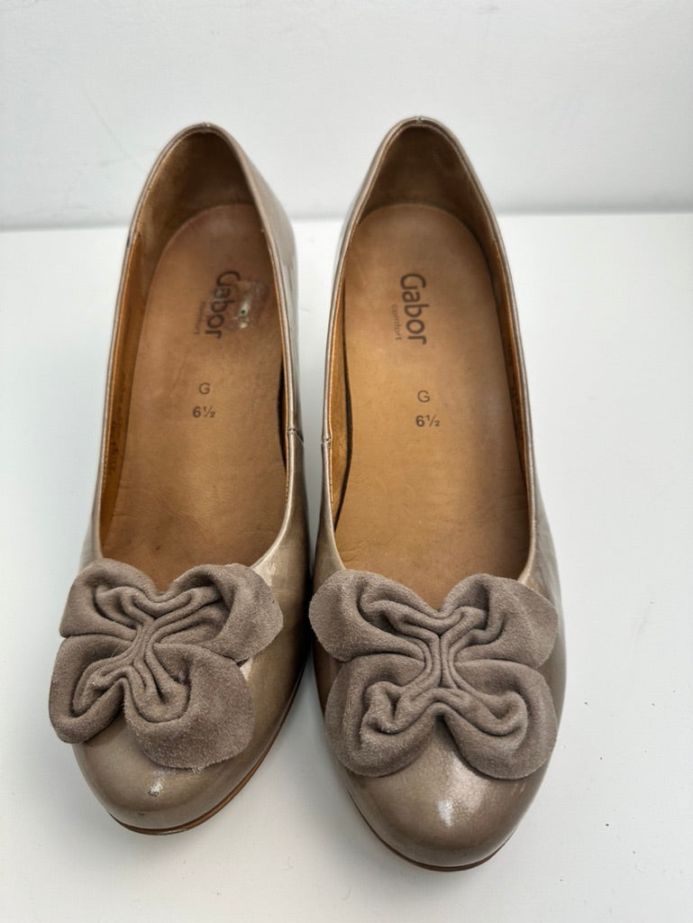 Gabor beige pumps maat 6 5 40 Meisje met de parels