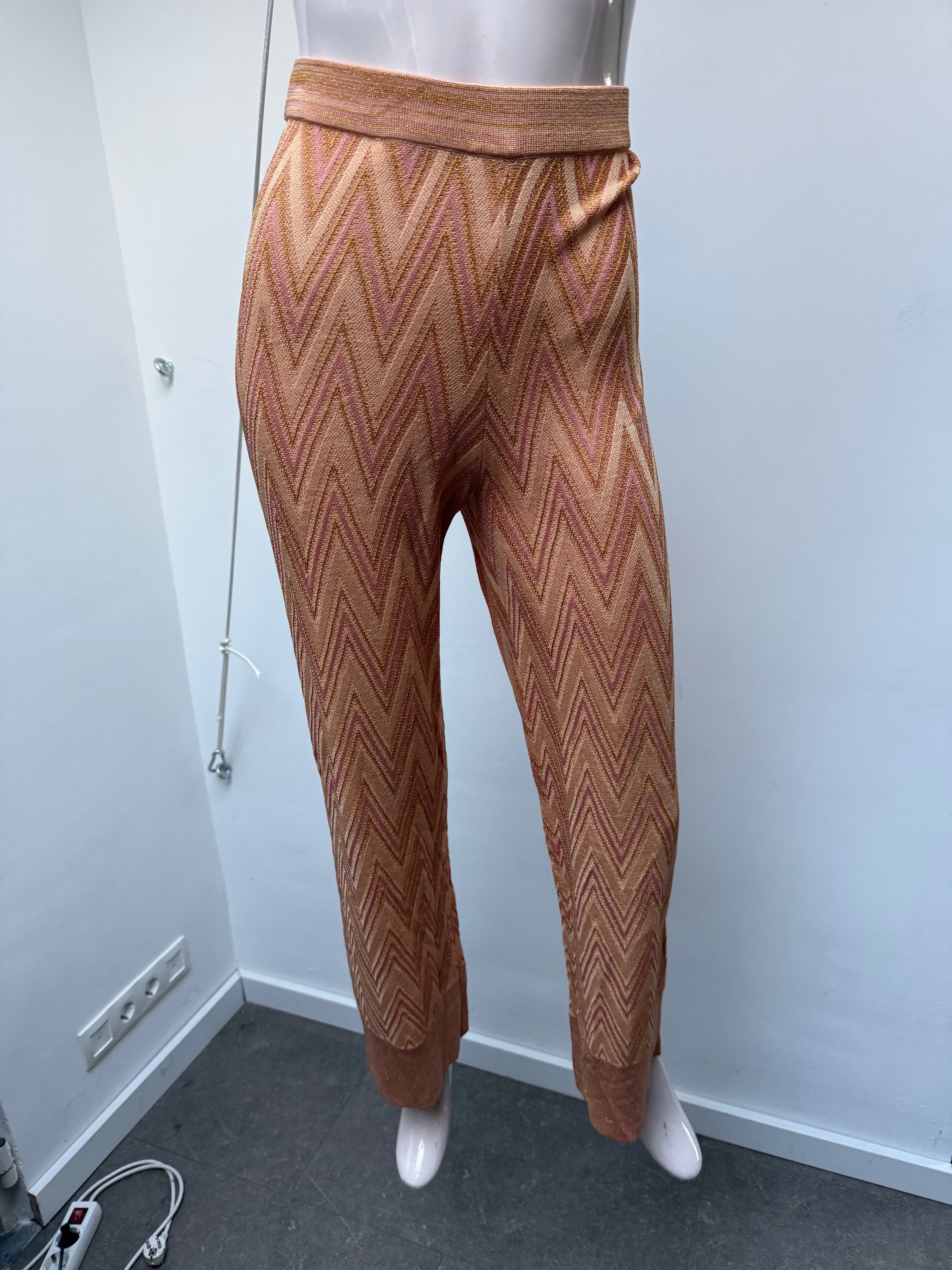 Second Female lichte broek met wijde pijp maat L