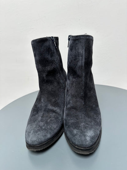 Lina Lochi Donkerblauwe suede enkellaarsjes met wedge maat 36