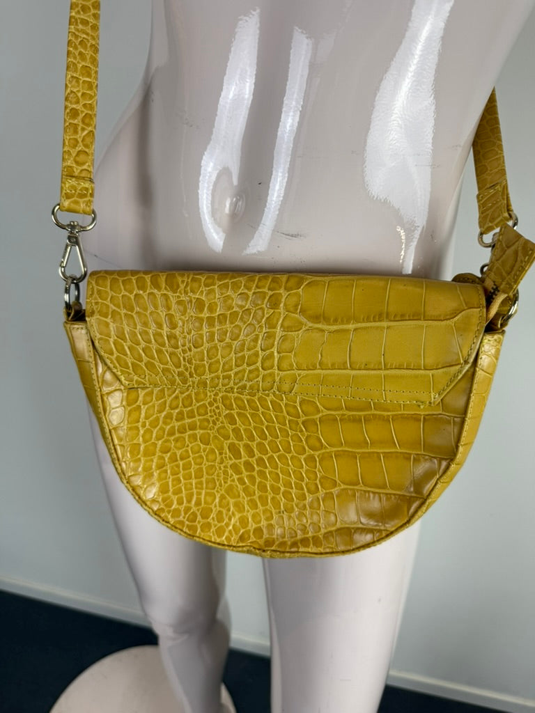 Fabienne Chapot - Schoudertas - geel, croco-structuur, flap met magneetsluiting - 1 maat