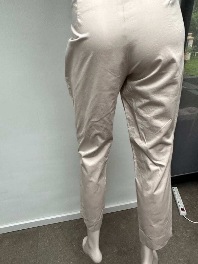 Blumarine beige chino maat 40