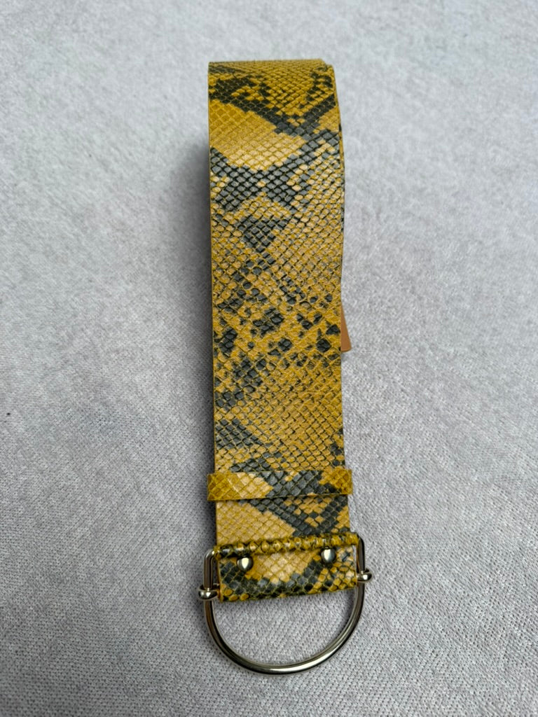 ba&sh Leren Riem Slangenprint Maat 75 – Gele Pythonlook Taille- en Heupriem