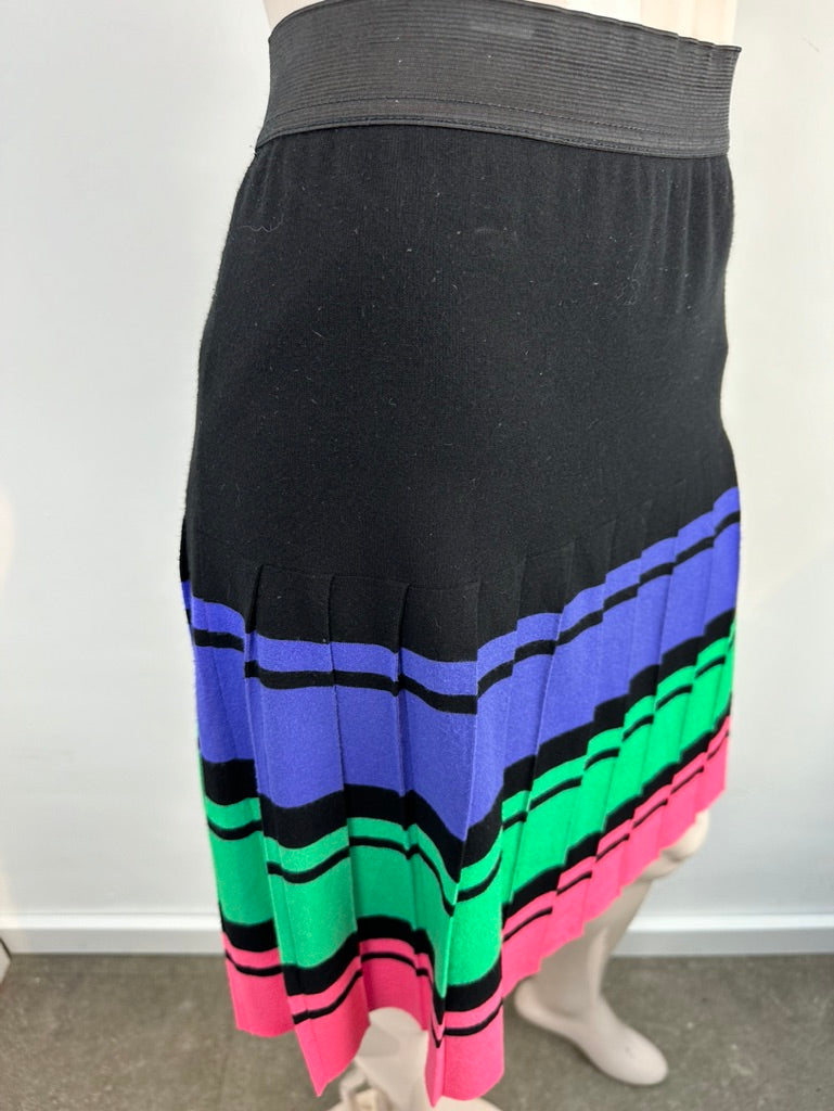 Marc Cain Zwarte Rok met Roze, Groene en Blauwe streep Maat 2