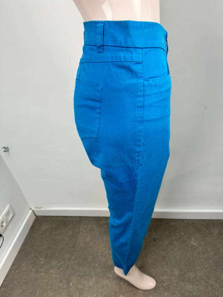 Marc Cain kobalt blauwe chino met smalle fit maat 4