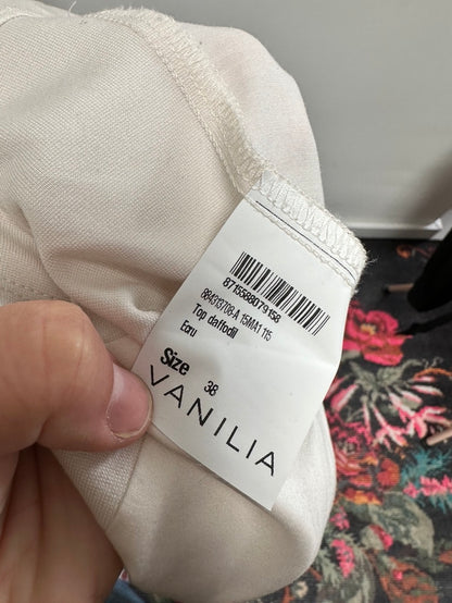 Vanilia crème top maat 38