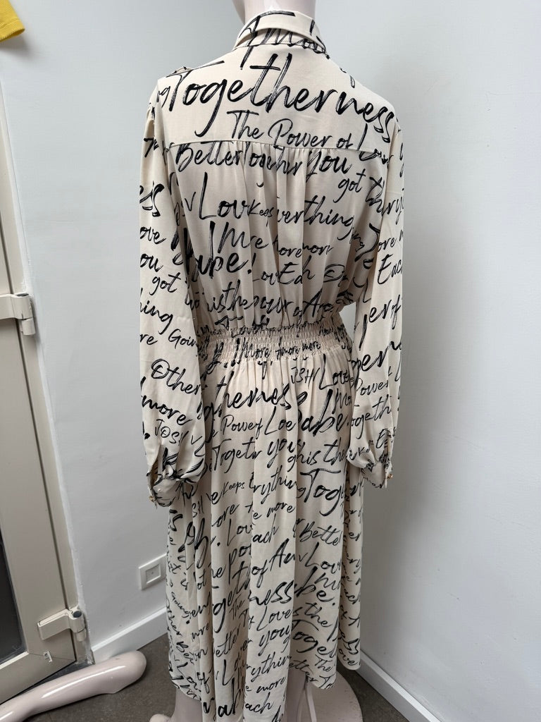 JOSH V - Jurk - crème/zwart, kalligrafieprint, knoopsluiting maat M