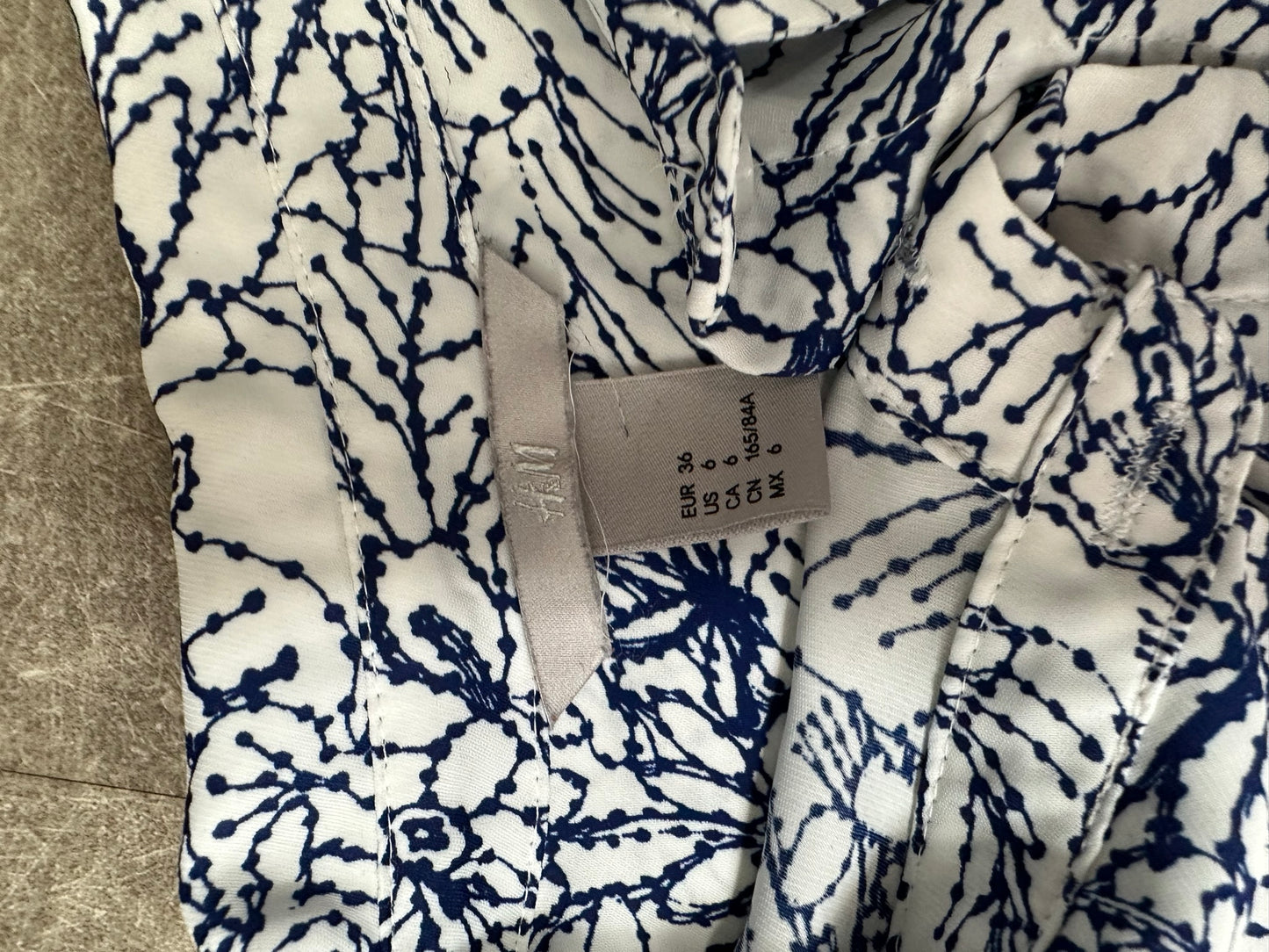 H&M witte blouse met print maat 36