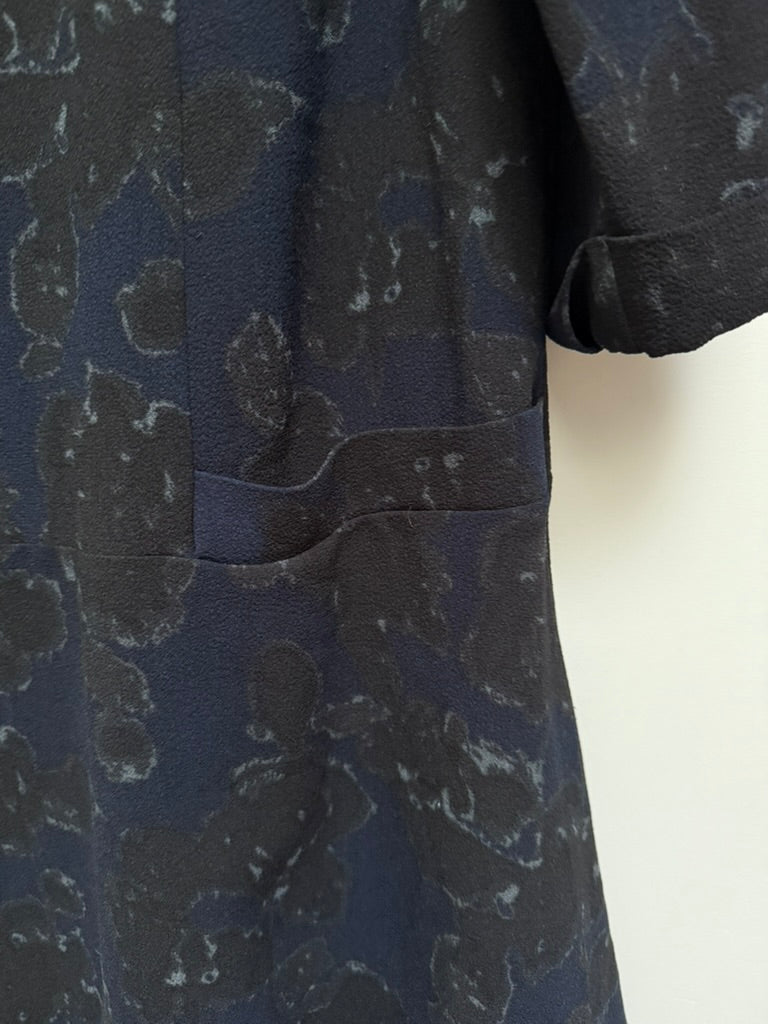 ESSENTIEL ANTWERP - Jurk - blauw, abstract bloemenpatroon, driekwart mouwen - L