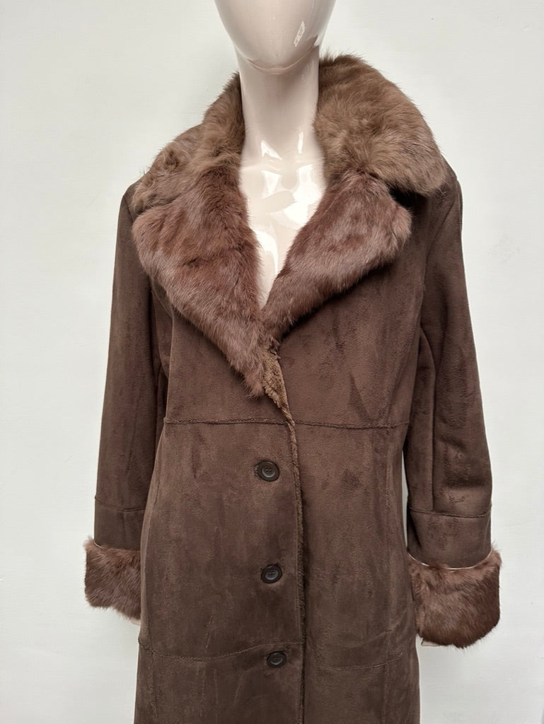 Gerard Darel - Jas - bruin suèdelook, bontkraag en bontmanchetten, lang model - XL