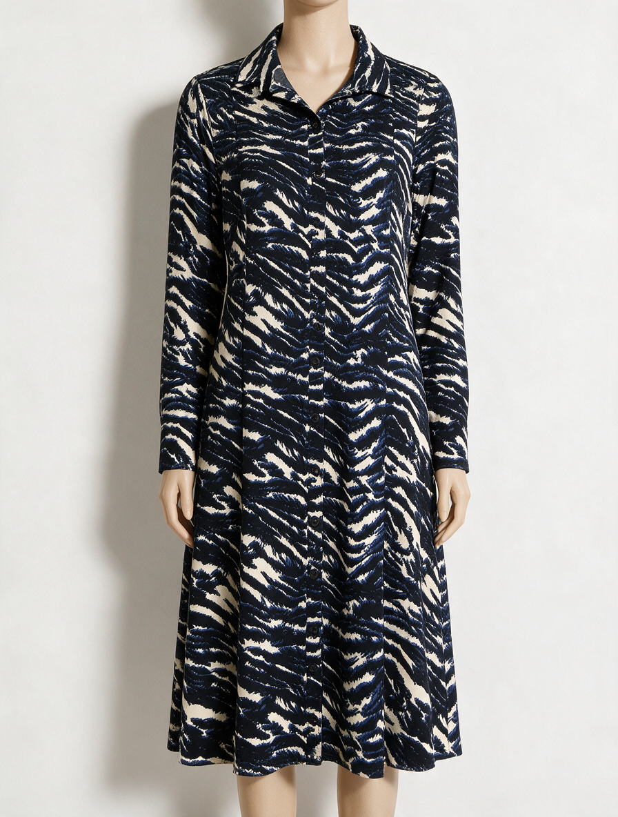 &Co Woman - Jurk - dierenprint, colkraag, doorknoopsluiting - XXL