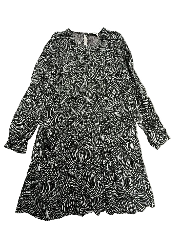 Essentiel Antwerp Zijden Jurk Maat 36 – Zwart-Witte Printjurk met Kantdetail en Lange Mouwen