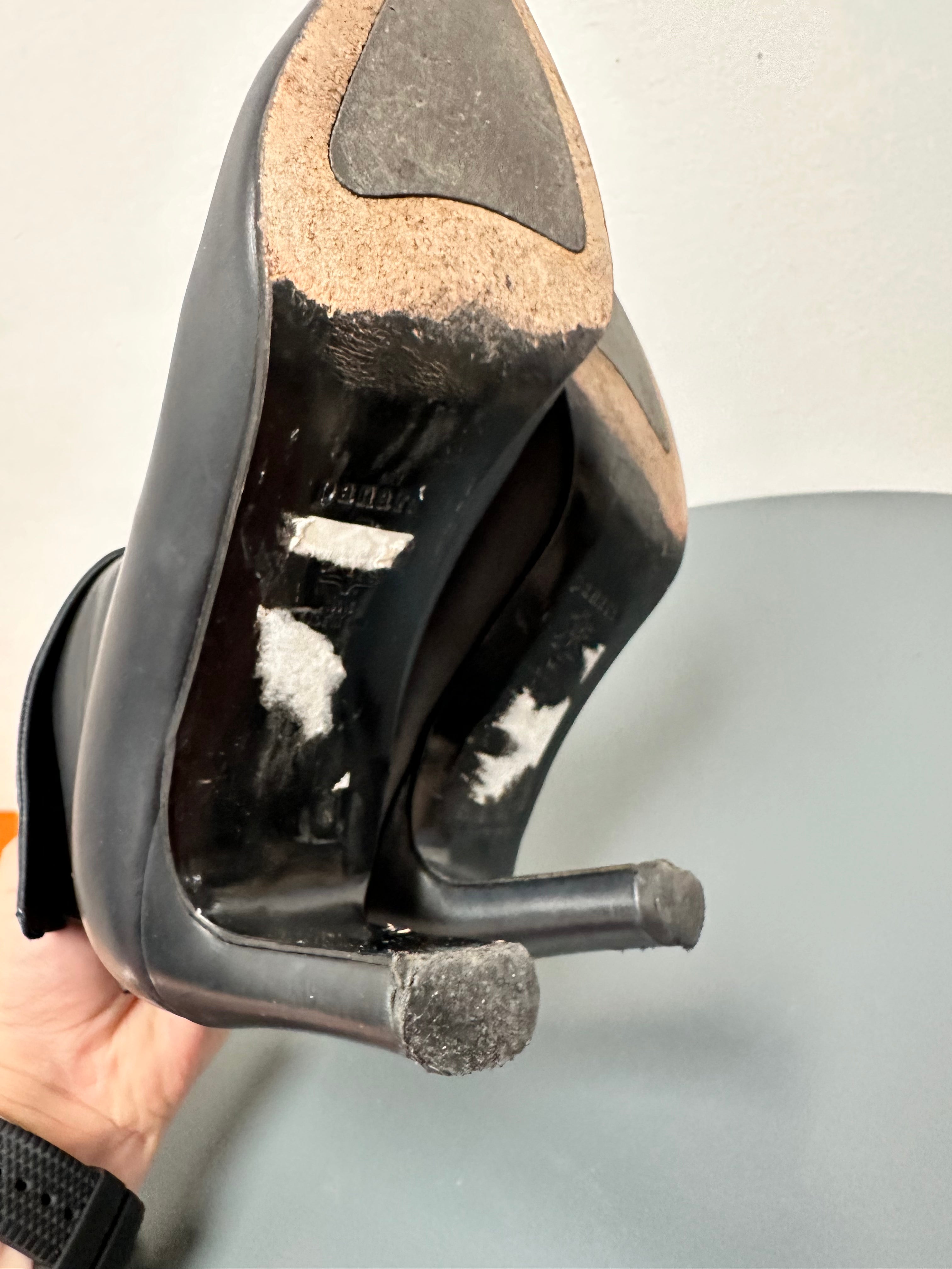 Panara blauwe enkellaarsjes maat 37