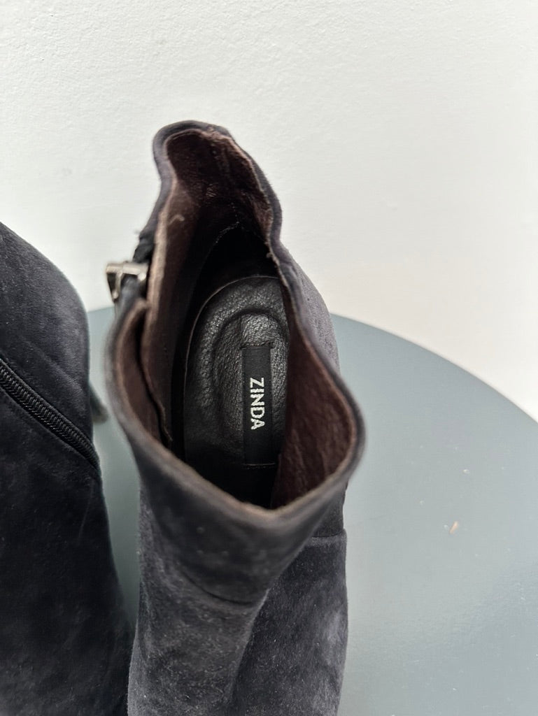 Zinda blauwe suede enkellaarsjes maat 36