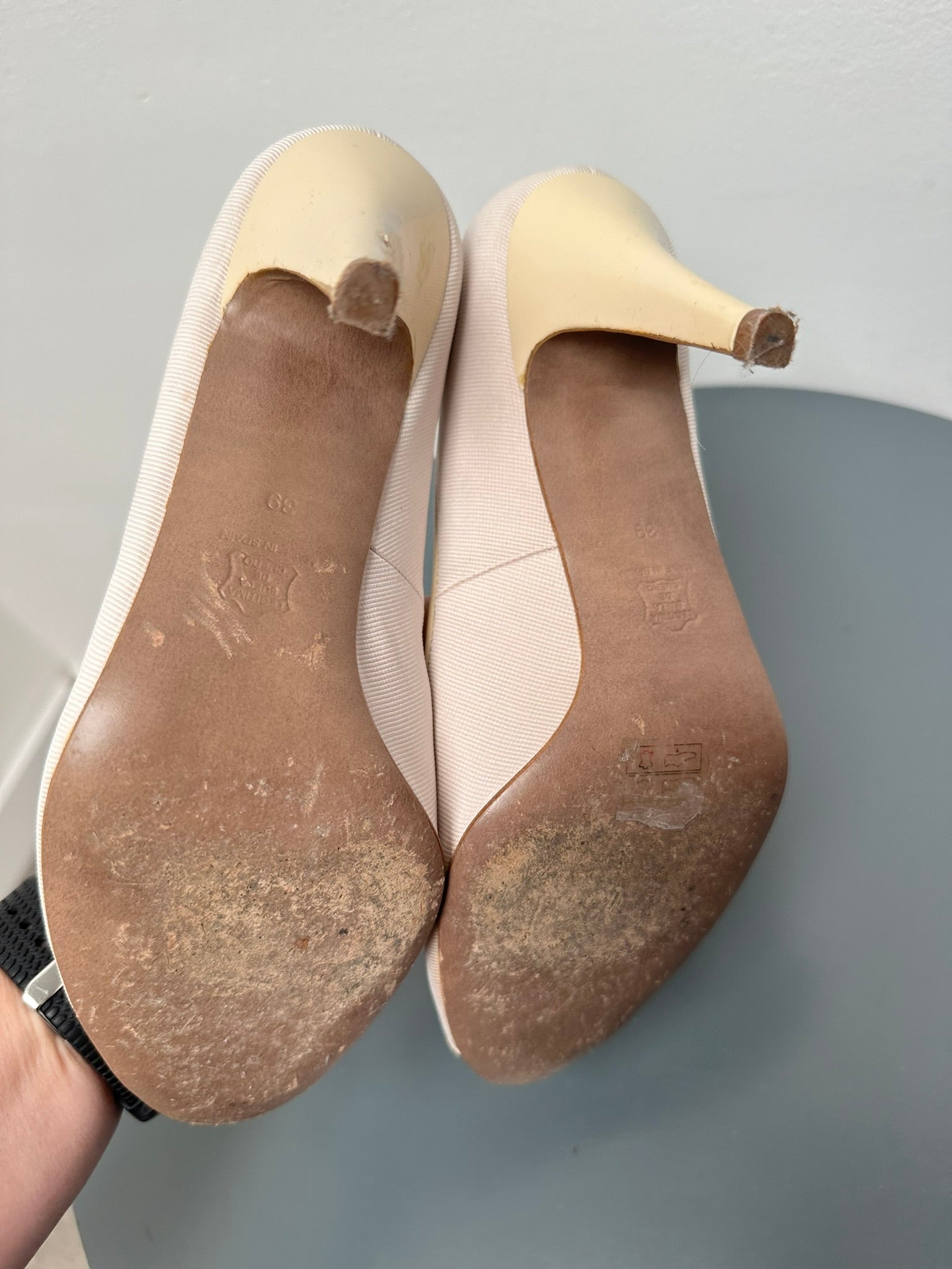 Paule Ka nude pumps met peeptoe maat 39