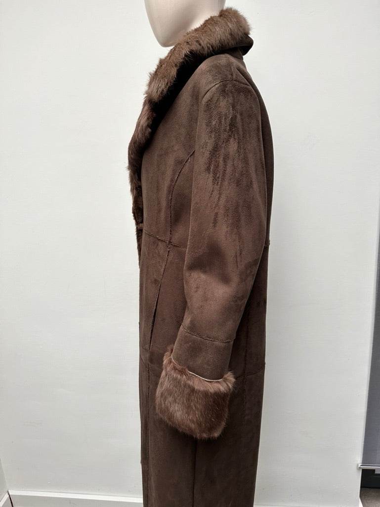Gerard Darel - Jas - bruin suèdelook, bontkraag en bontmanchetten, lang model - XL