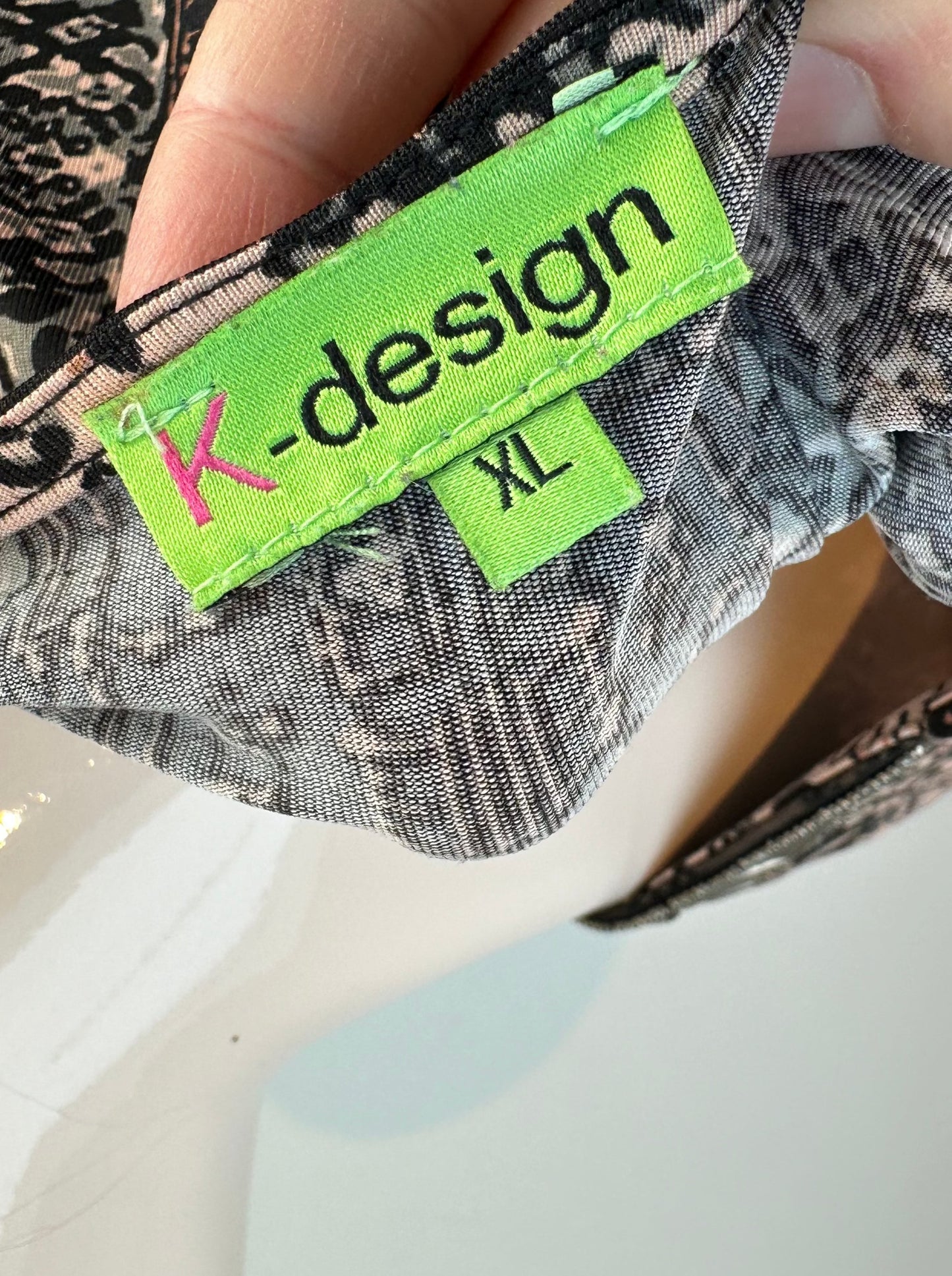 K-Design longsleeve met beaded halslijn maat XL
