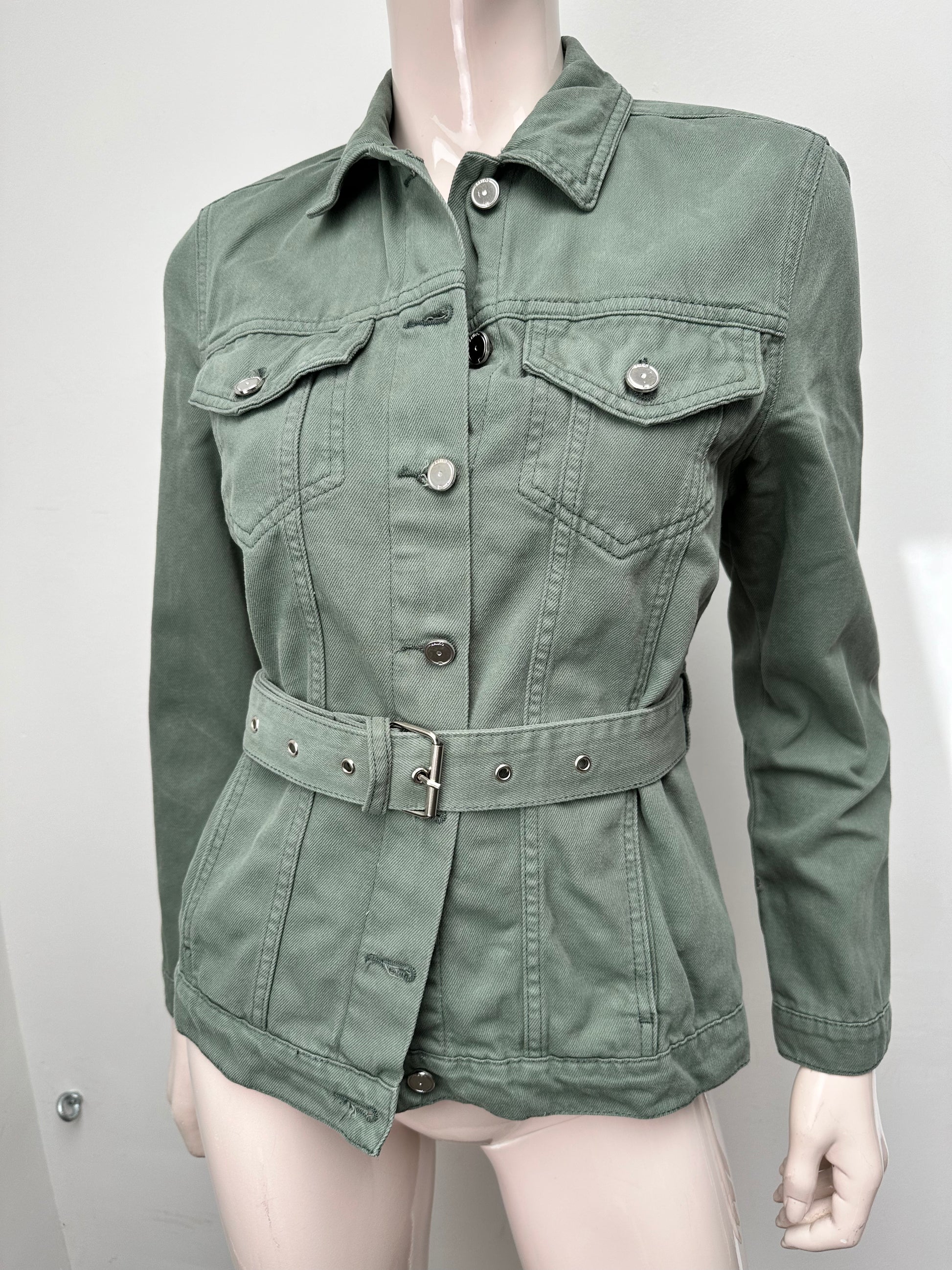 Kleding Verkopen Tweedehands Kleding Te Koop Tweedehands