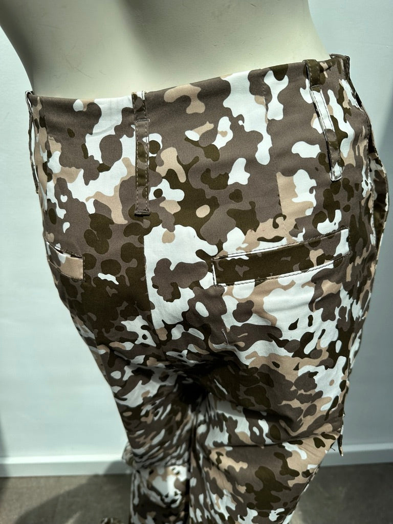 Pinko camo broek maat 36