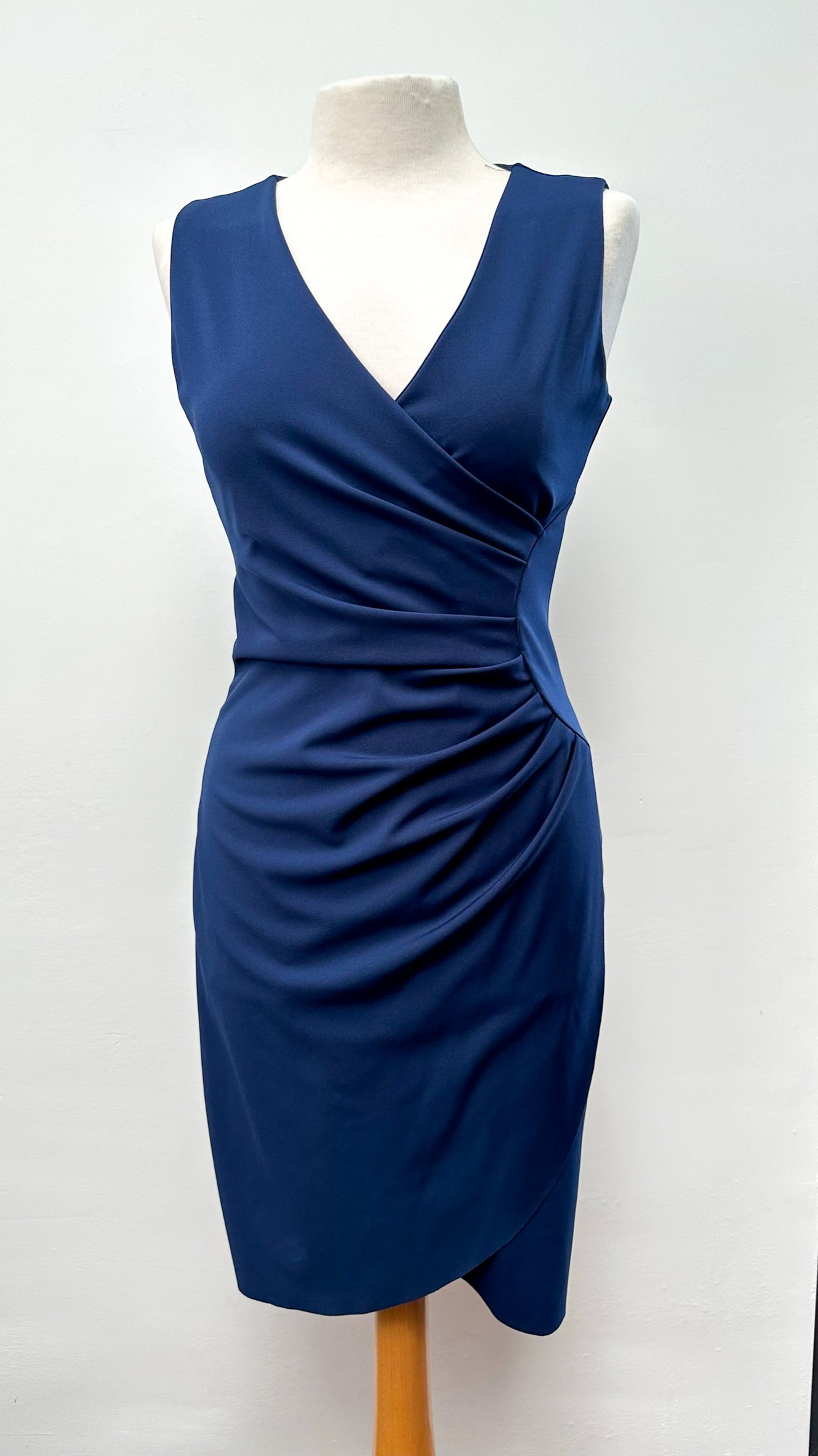 Rinascimento donkerblauwe jurk met geplooide voorkant maat XS
