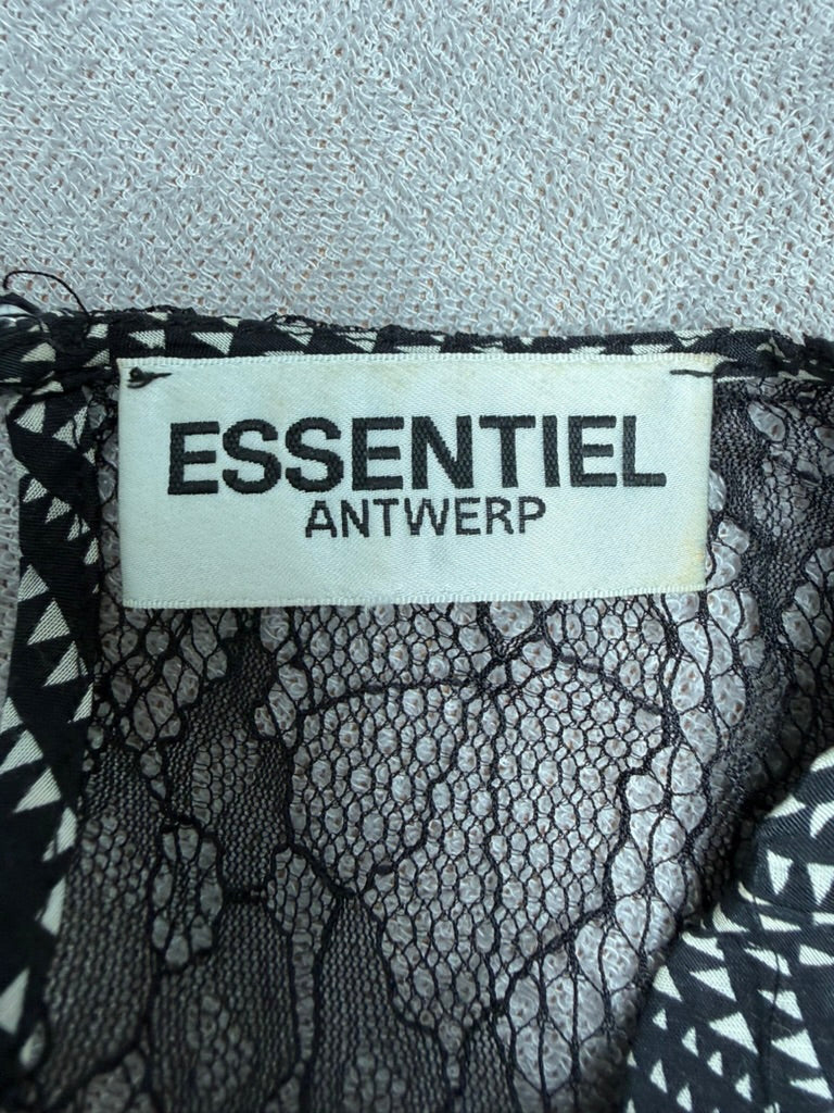 Essentiel Antwerp - Jurk - zwart-wit stippenpatroon, lange mouwen, knoopsluiting achter - S