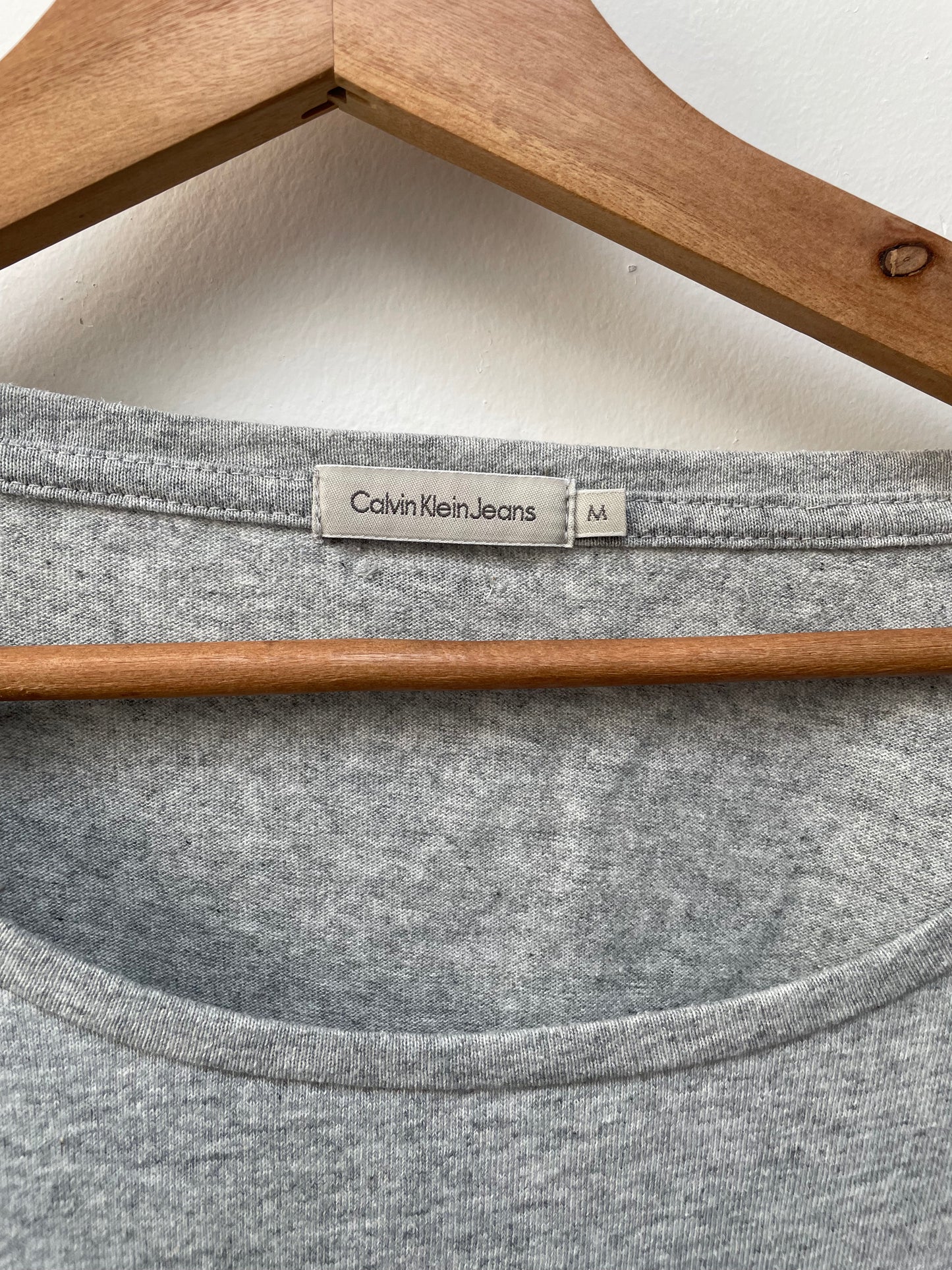Calvin Klein grijs t-shirt cropped maat M