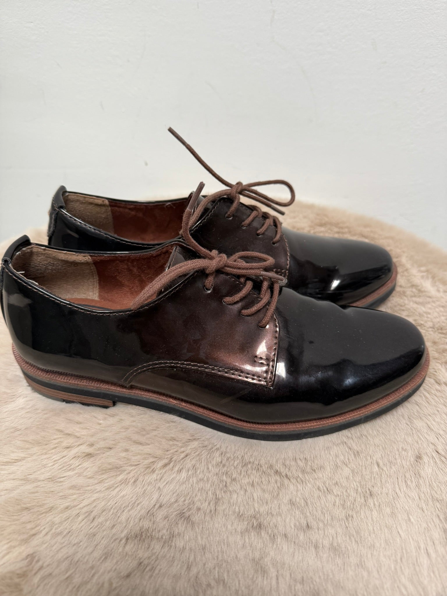 Marco Tozzi brogues donkerbruin lak maat 38