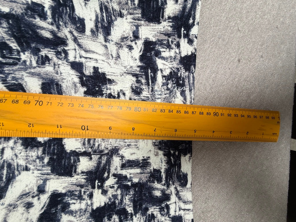 Essentiel Antwerp Jurk Maat 36 – Zwart-Witte Abstracte Print Jurk met 3/4 Mouwen