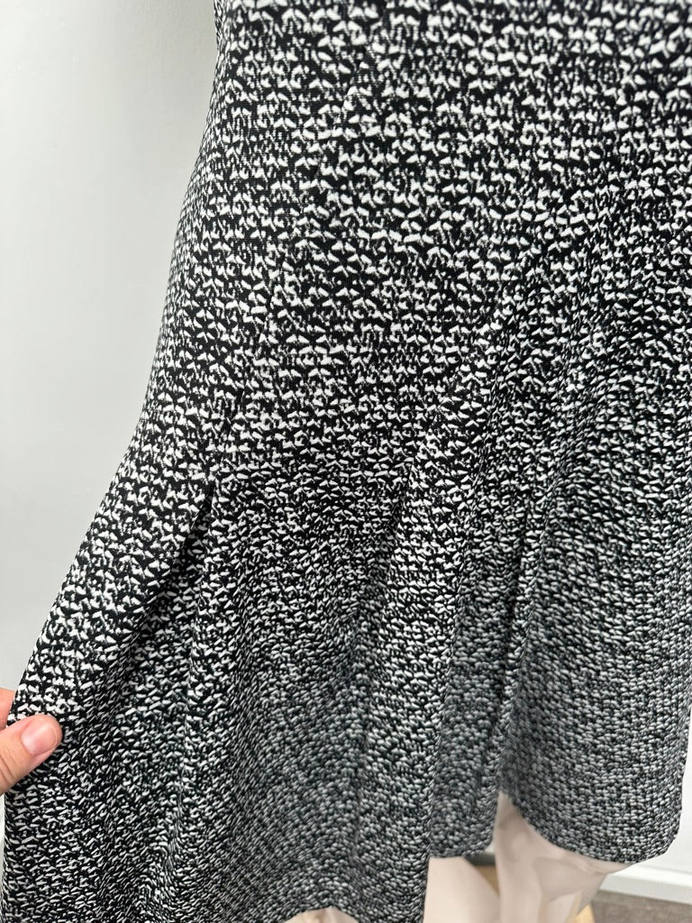MICHAEL Michael Kors - Jurk - zwart-wit gemêleerd, ronde hals, licht uitlopende rok - S