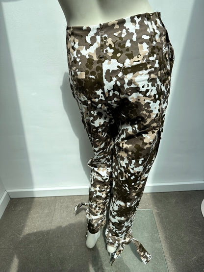 Pinko camo broek maat 36