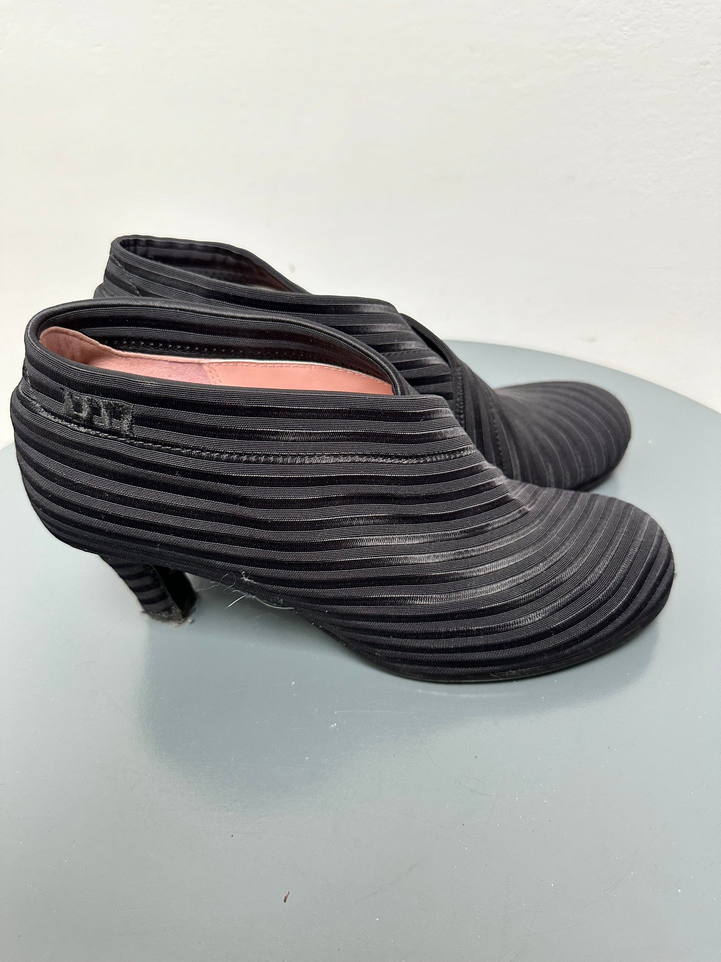 United Nude Zwarte "Fold Mid" enkellaarsjes maat 37