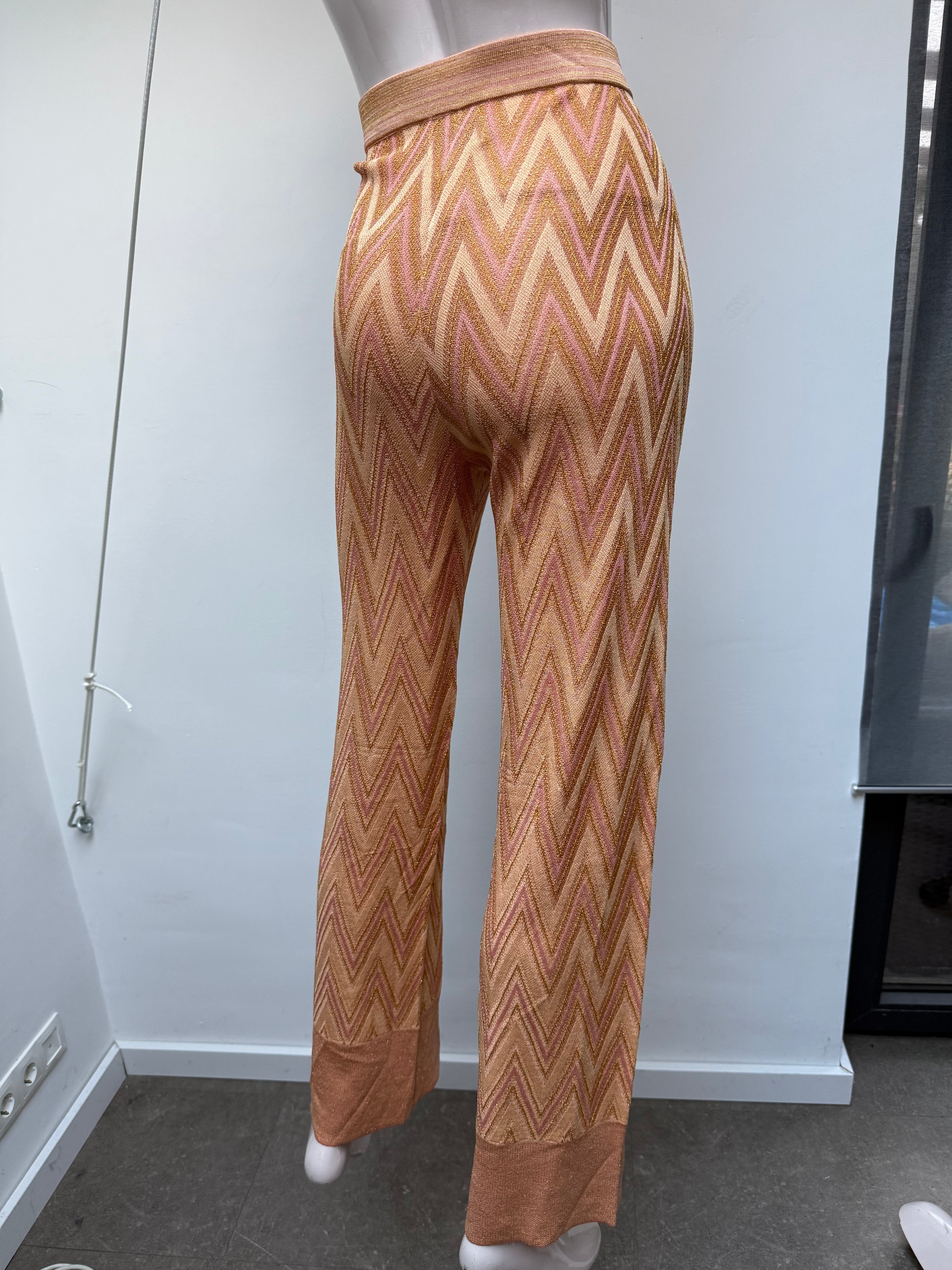 Second Female lichte broek met wijde pijp maat L