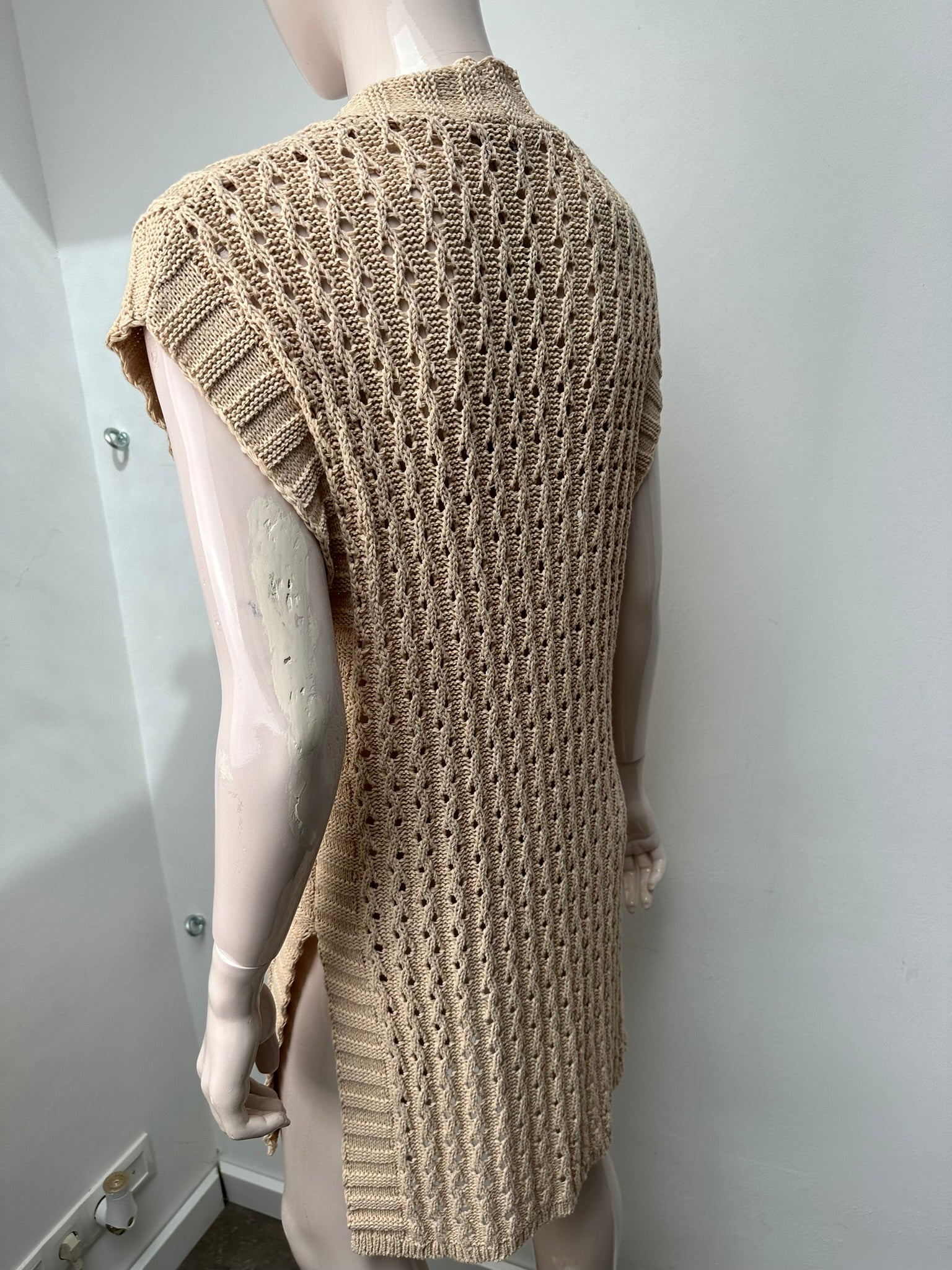 Caroline Biss mouwloos vest maat 36