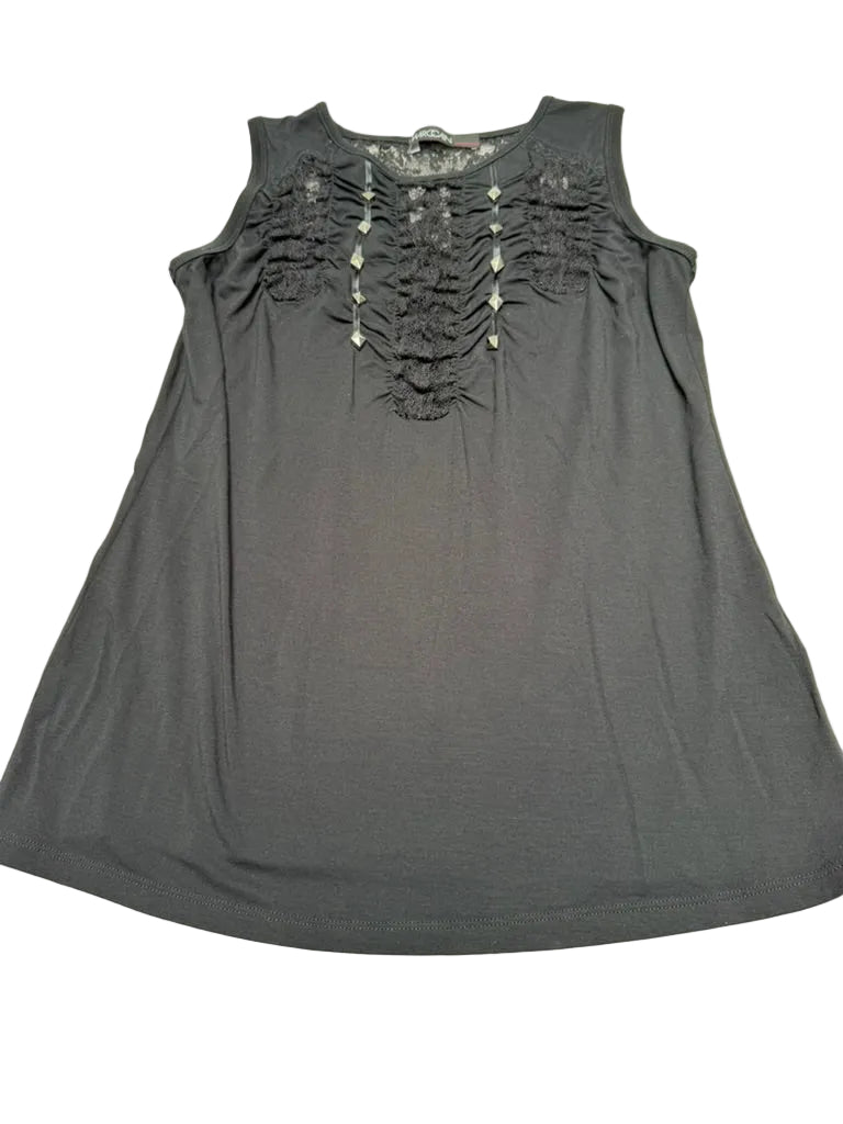 Marc Cain Top Zwart Kant Maat N4 (L-XL) – Mouwloze Designer Top met Luxe Details