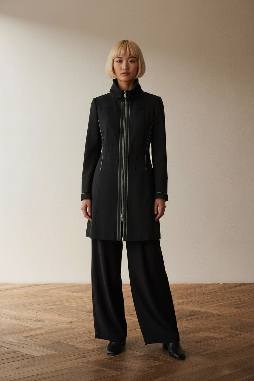 Full body view of the model wearing Riani lang vest met rits maat 38 Zwart