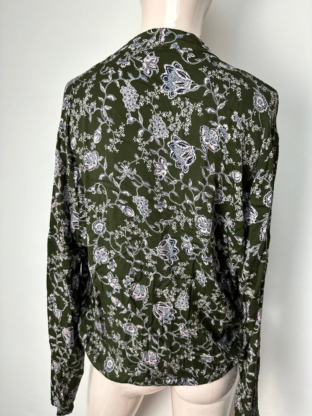 Rosemunde groene longsleeve overslag maat L