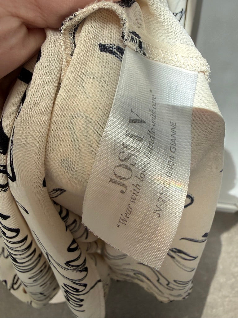 JOSH V - Jurk - crème/zwart, kalligrafieprint, knoopsluiting maat M