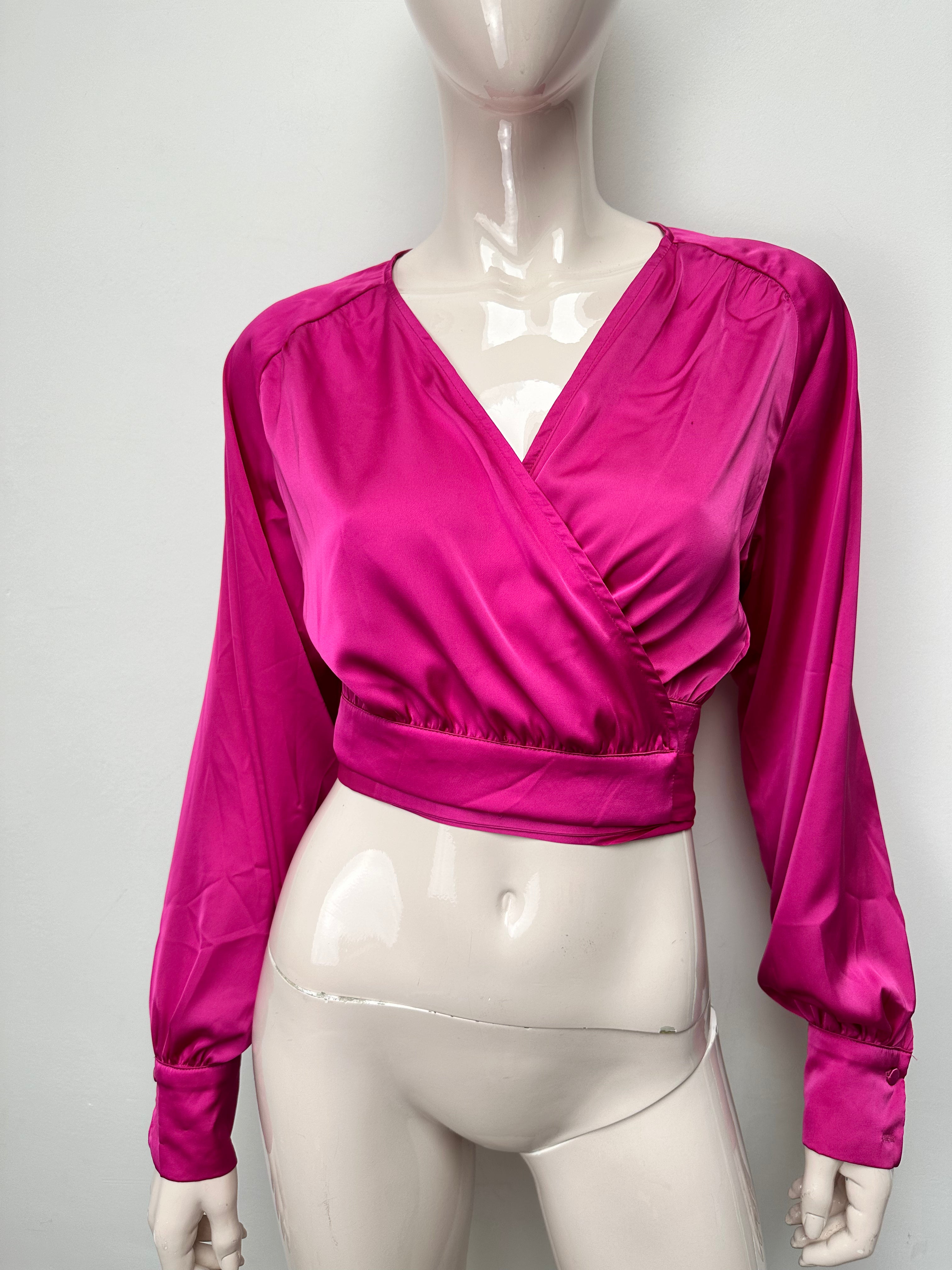 NA-KD satijnen overslag top fuchsia maat XS