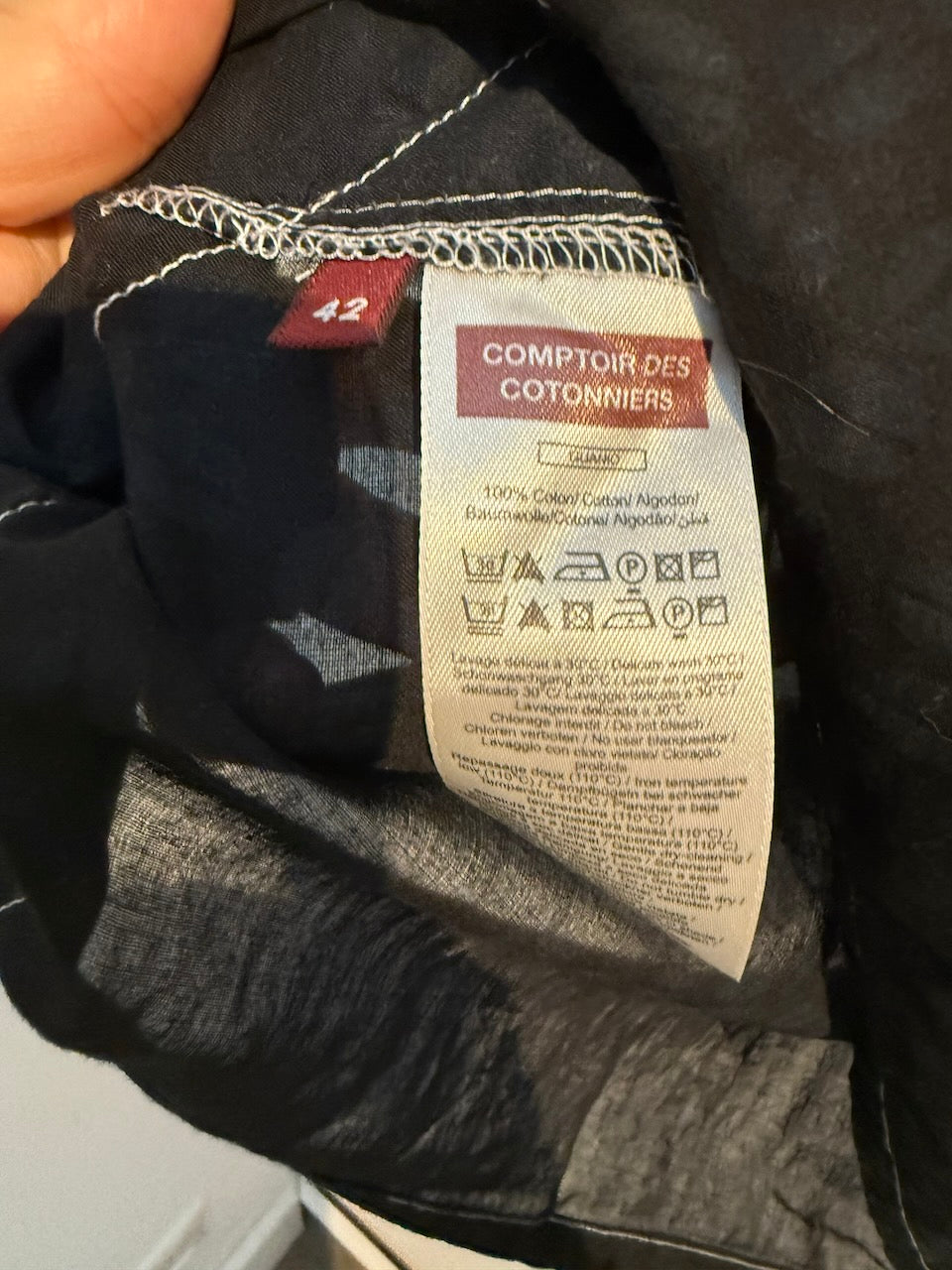 Comptoir des Cotonniers - Blouse - zwart, contrasterende stiksels, korte mouw - L