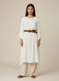 Full body view of the model wearing Mulberry Riem maat 80 Bruin leder