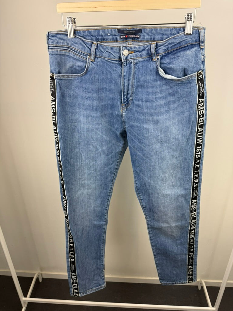 Scotch & Soda Broek - blauw denim, rechte pasvorm, zijbies met tekst - maat XL