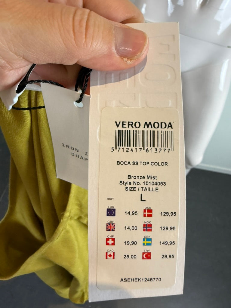 Vero Moda - Top - olijfgroen, ronde hals, korte mouw - L