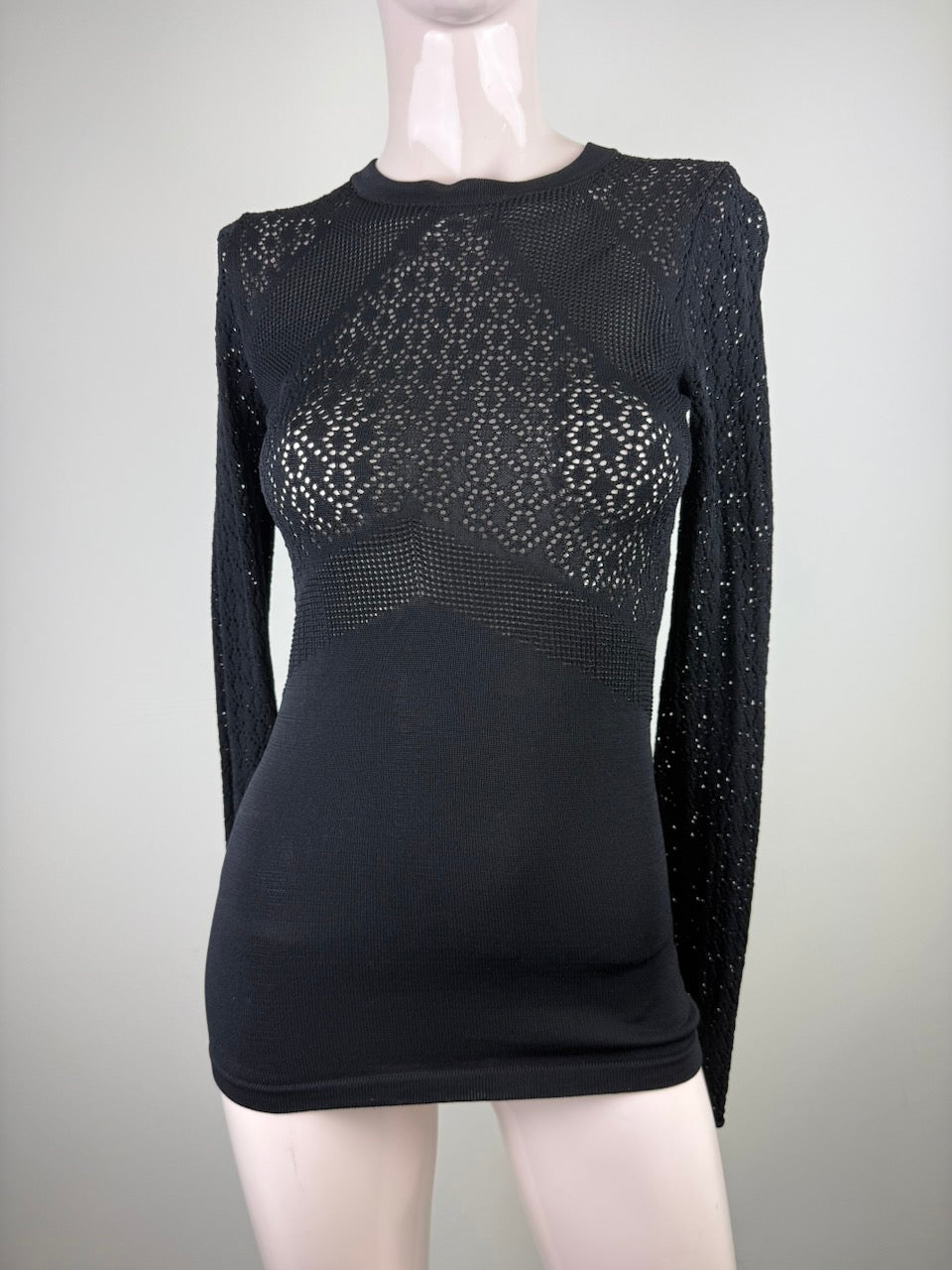 NIKKIE - Top - zwart, gehaakt patroon, transparante details - XS