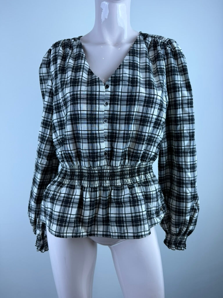 Zwart-wit geruite blouse met lichtgele accenten van Cotton Club, detailfoto