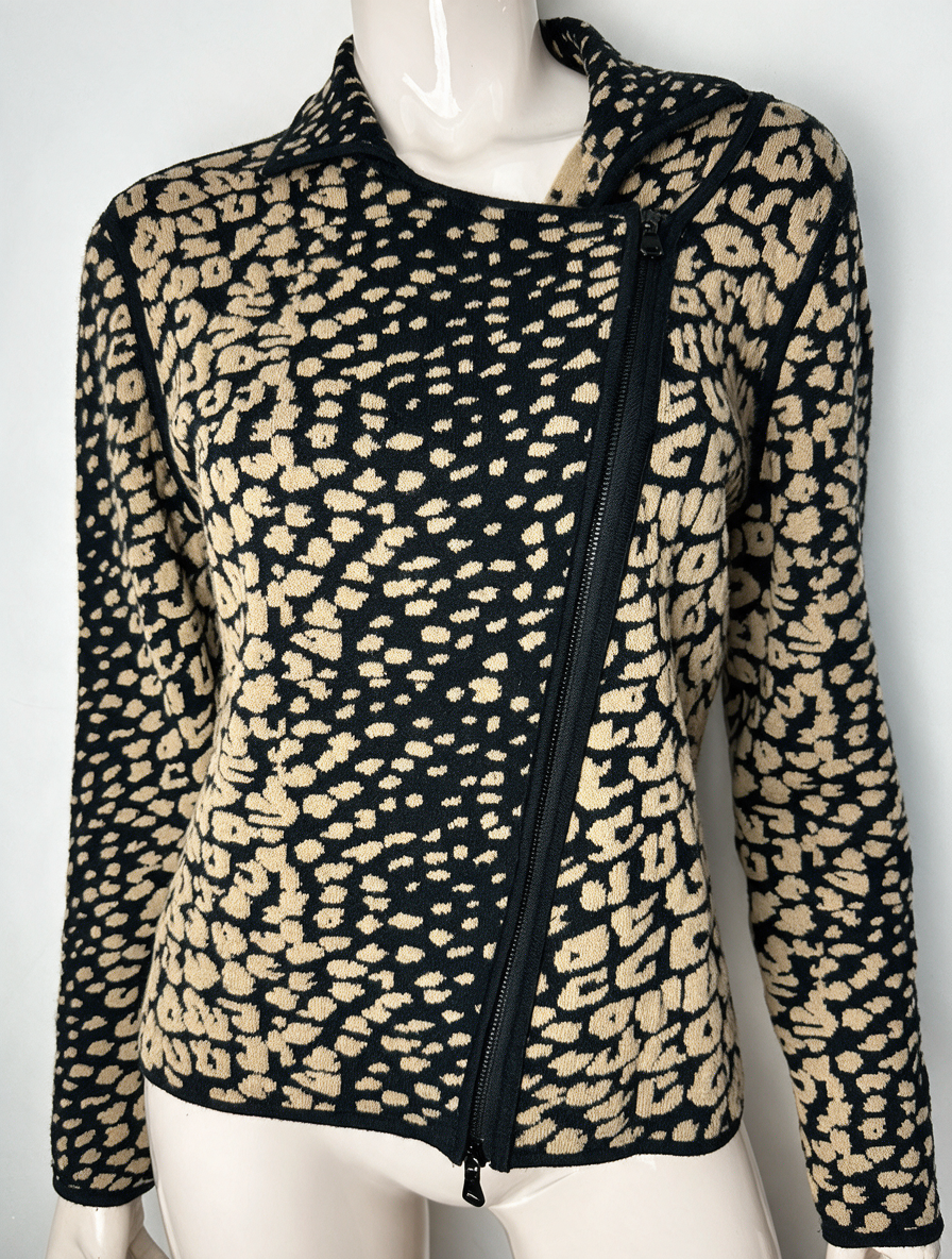 Claudia Sträter - Vest - dierenprint, beige en zwart, asymmetrische ritssluiting - M