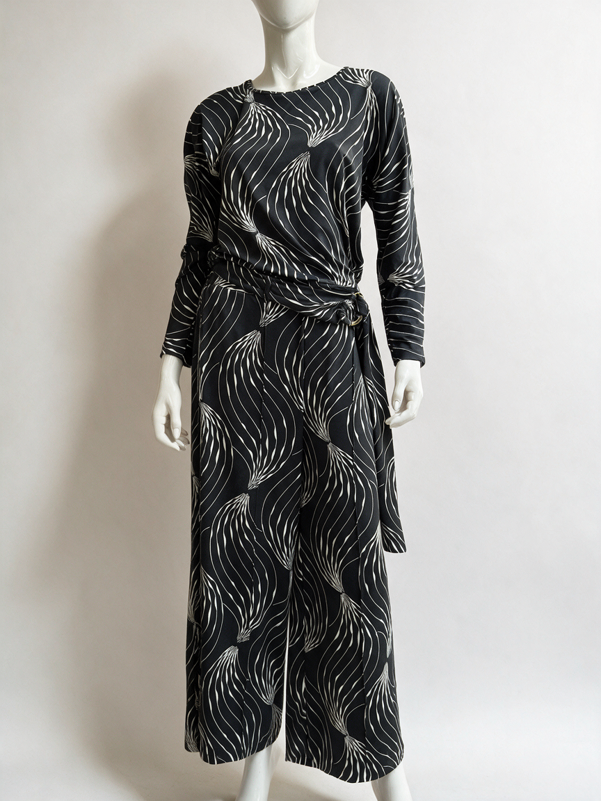 K Design - Set - zwart-wit abstracte print, wijde broek, hoge taille - M