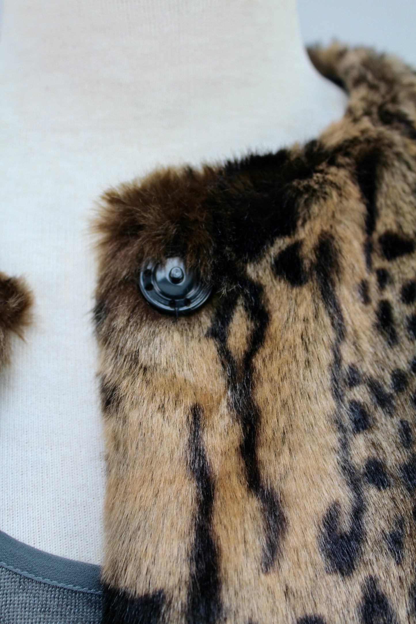 Cristyn & Co fake fur jasje met animal print maat 38