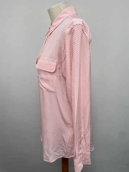 Equipment wit/roze blouse maat M