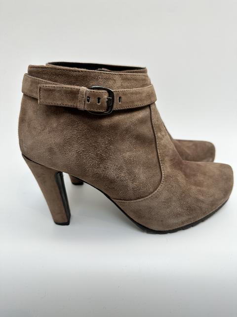 Begetti Suede enkellaarsjes Maat 40